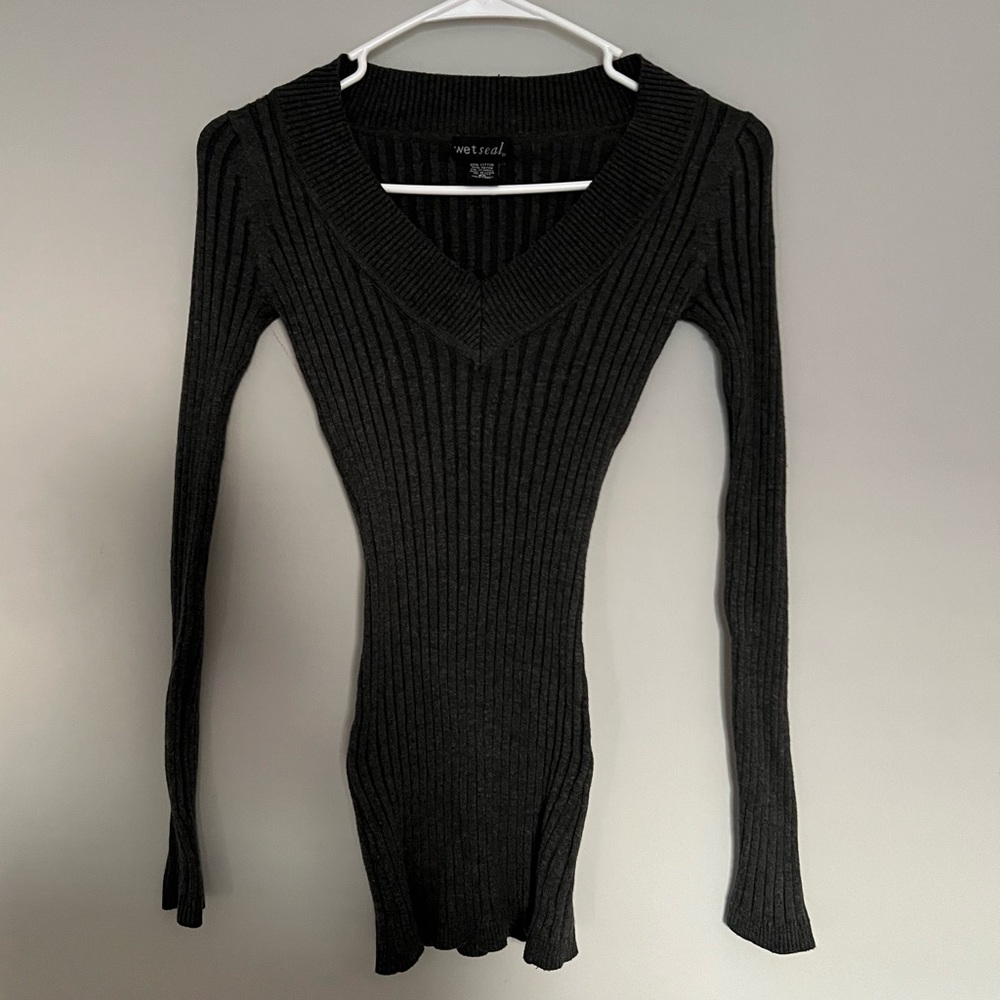 Vintage Wet Seal V Neck Long Sleeve Sweater